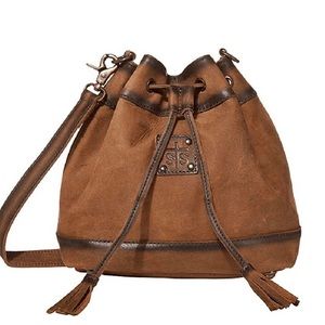 STS Baroness Bucket Bag